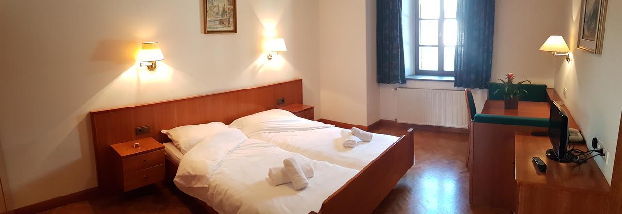 Bed and Breakfast Weisses Roessl Appiano Sulla Strada Del Vino Exterior foto